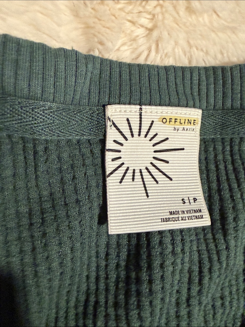 NWOT Aerie offline Dark Green Long Sleeve Oversized Thermal Top Sz XS - Picture 2 of 10
